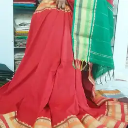 রেশম শাড়ি