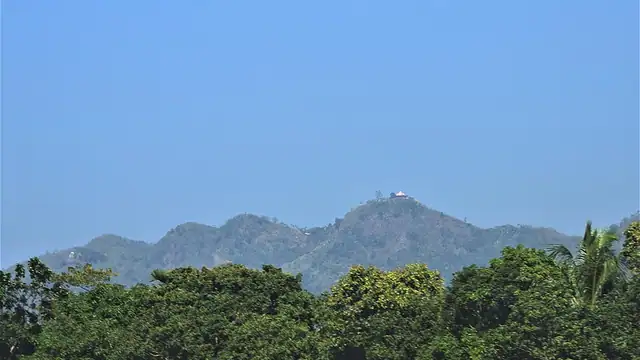 চন্দ্রনাথ পাহাড় ও শিব মন্দির
